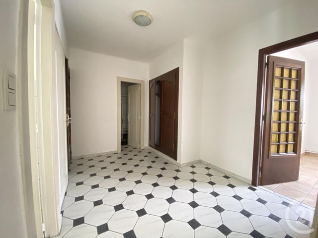 Appartement F5 &agrave; louer - 5 pi&egrave;ces - 105,22 m2 - Sochaux - 25 - FRANCHE-COMTE