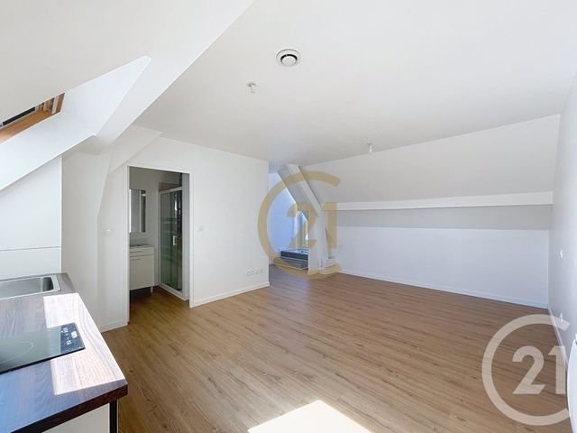 Appartement Studio &agrave; louer - 1 pi&egrave;ce - 31,41 m2 - Valentigney - 25 - FRANCHE-COMTE