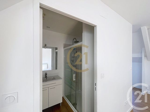 Appartement Studio &agrave; louer - 1 pi&egrave;ce - 31,41 m2 - Valentigney - 25 - FRANCHE-COMTE