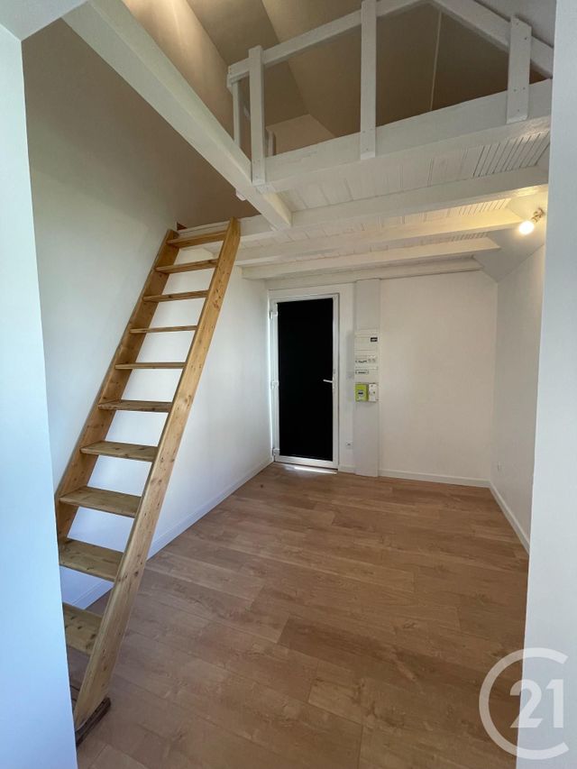 Appartement F1 &agrave; louer - 1 pi&egrave;ce - 19,61 m2 - Valentigney - 25 - FRANCHE-COMTE