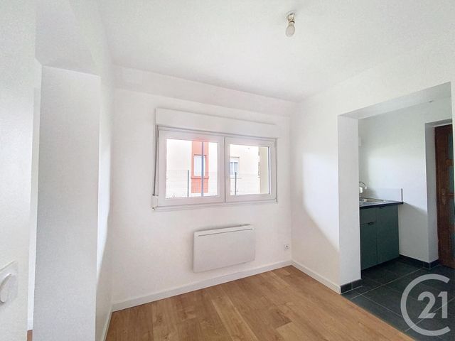 Appartement F1 &agrave; louer - 1 pi&egrave;ce - 19,61 m2 - Valentigney - 25 - FRANCHE-COMTE