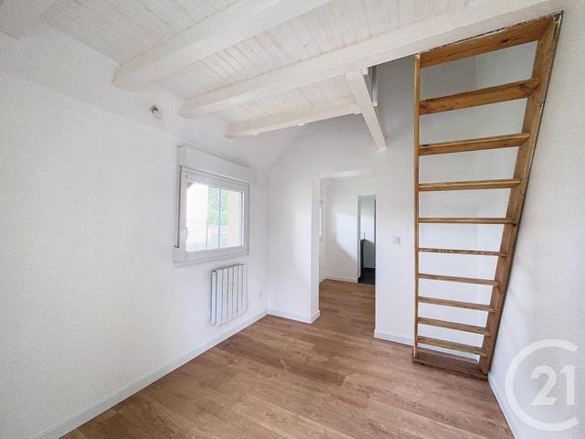 Appartement F1 &agrave; louer - 1 pi&egrave;ce - 19,61 m2 - Valentigney - 25 - FRANCHE-COMTE