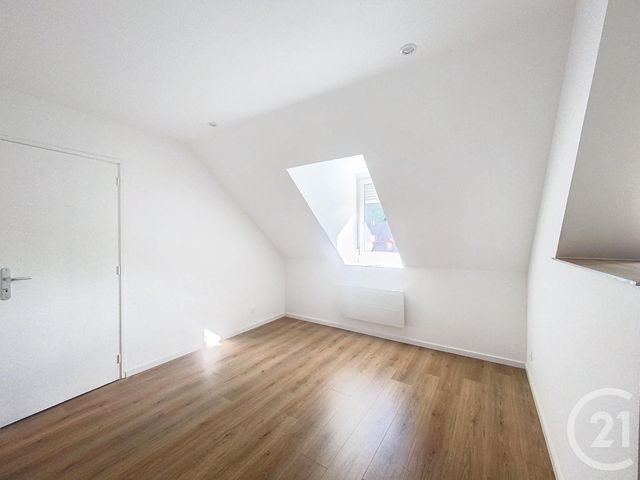 Appartement F2 &agrave; louer - 2 pi&egrave;ces - 30,15 m2 - Beaucourt - 90 - FRANCHE-COMTE