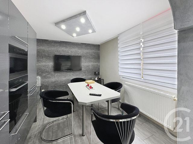 Appartement F5 &agrave; louer - 5 pi&egrave;ces - 116,89 m2 - Montbeliard - 25 - FRANCHE-COMTE