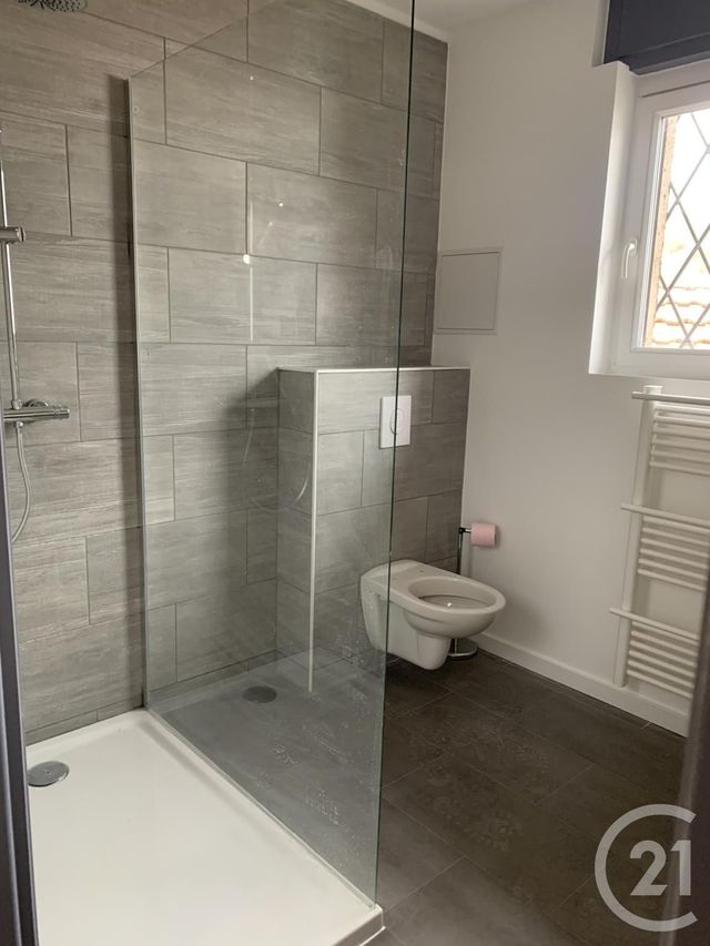 Appartement F2 &agrave; louer - 2 pi&egrave;ces - 44,77 m2 - Ste Suzanne - 25 - FRANCHE-COMTE