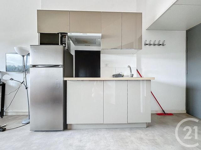 Appartement Studio &agrave; louer - 1 pi&egrave;ce - 20 m2 - Montbeliard - 25 - FRANCHE-COMTE