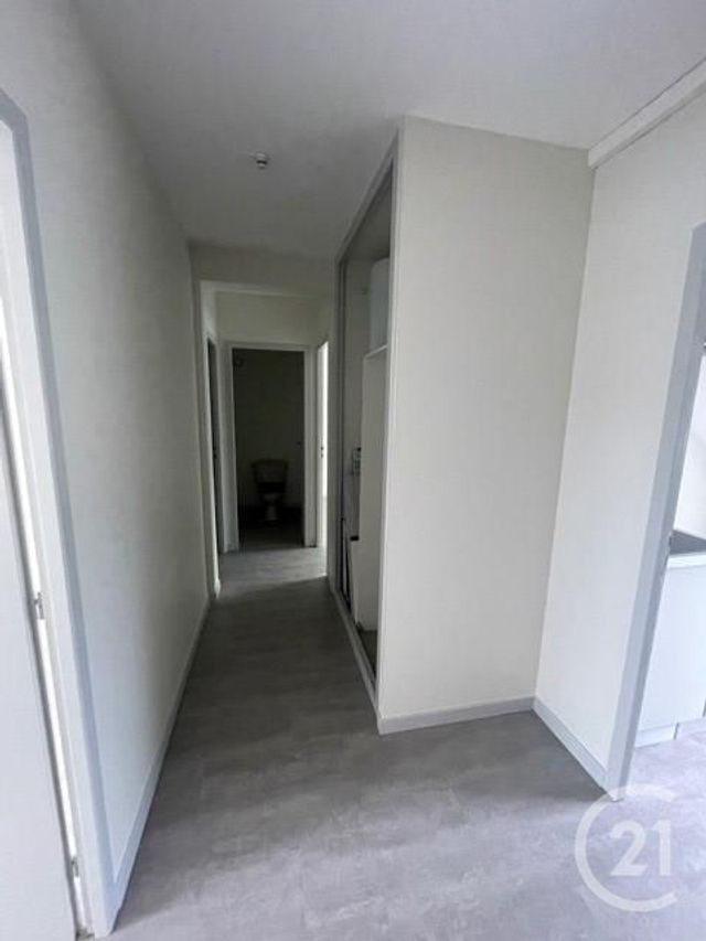 Appartement F3 &agrave; louer - 2 pi&egrave;ces - 54,47 m2 - Ste Suzanne - 25 - FRANCHE-COMTE