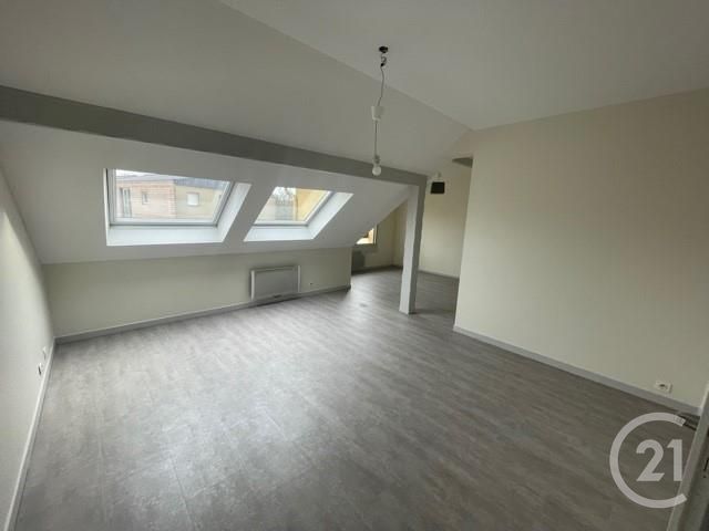 Appartement F3 &agrave; louer - 2 pi&egrave;ces - 54,47 m2 - Ste Suzanne - 25 - FRANCHE-COMTE