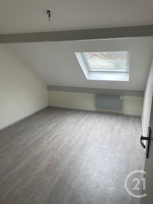 Appartement F3 &agrave; louer - 2 pi&egrave;ces - 54,47 m2 - Ste Suzanne - 25 - FRANCHE-COMTE
