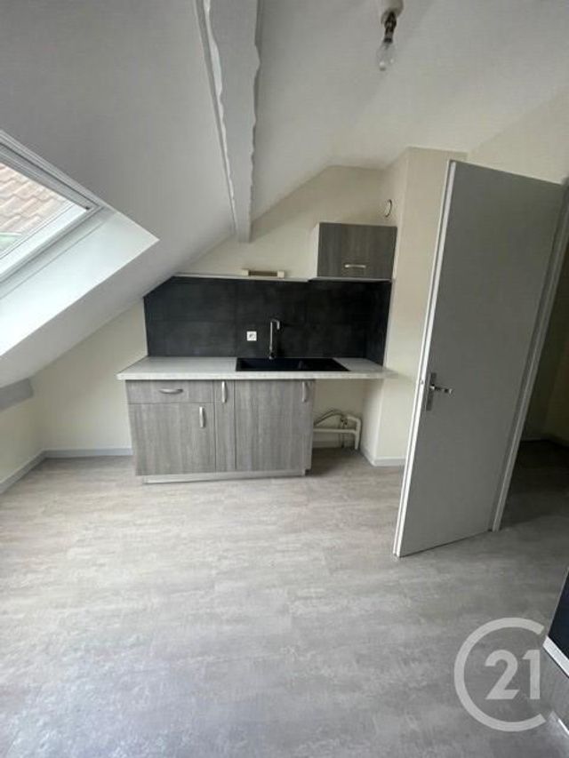 Appartement F3 &agrave; louer - 2 pi&egrave;ces - 54,47 m2 - Ste Suzanne - 25 - FRANCHE-COMTE