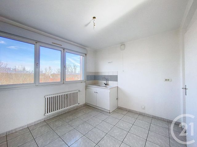 Appartement F5 &agrave; louer - 5 pi&egrave;ces - 95 m2 - Audincourt - 25 - FRANCHE-COMTE