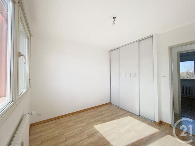 Appartement F5 &agrave; louer - 5 pi&egrave;ces - 95 m2 - Audincourt - 25 - FRANCHE-COMTE