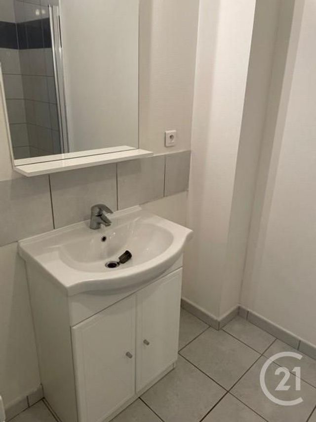 Appartement F2 &agrave; louer - 2 pi&egrave;ces - 34,47 m2 - Montbeliard - 25 - FRANCHE-COMTE