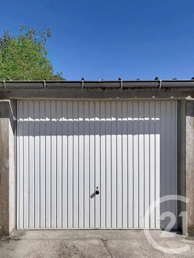 Parking &agrave; louer - 20 m2 - Audincourt - 25 - FRANCHE-COMTE