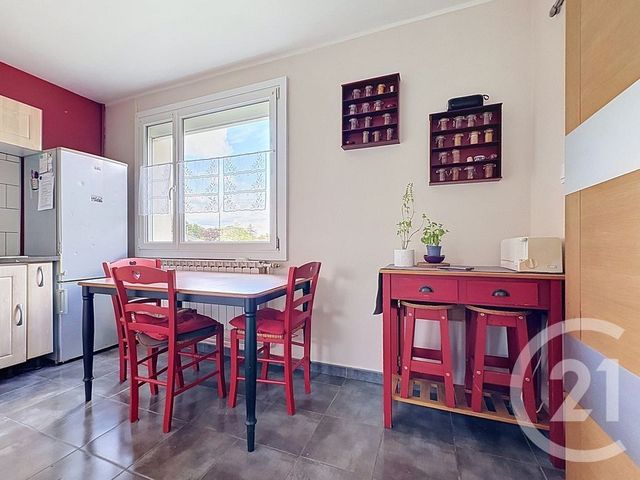 Appartement F5 &agrave; vendre - 4 pi&egrave;ces - 75 m2 - Belfort - 90 - FRANCHE-COMTE