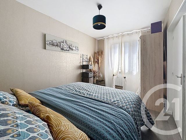 Appartement F5 &agrave; vendre - 4 pi&egrave;ces - 75 m2 - Belfort - 90 - FRANCHE-COMTE
