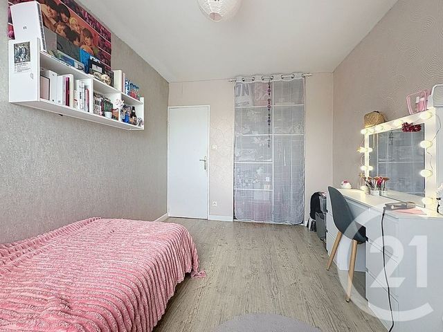 Appartement F5 &agrave; vendre - 4 pi&egrave;ces - 75 m2 - Belfort - 90 - FRANCHE-COMTE
