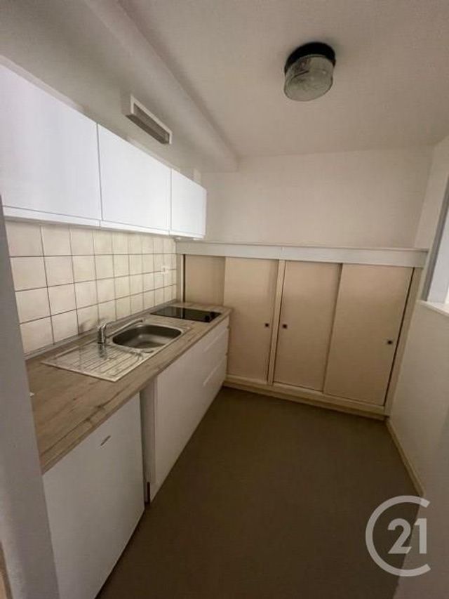 Appartement Studio &agrave; louer - 1 pi&egrave;ce - 35 m2 - Montbeliard - 25 - FRANCHE-COMTE