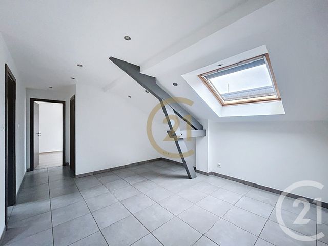 Appartement F2 &agrave; louer - 2 pi&egrave;ces - 43,55 m2 - Seloncourt - 25 - FRANCHE-COMTE