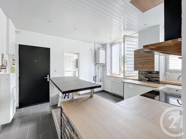 Appartement F3 &agrave; louer - 3 pi&egrave;ces - 69 m2 - Herimoncourt - 25 - FRANCHE-COMTE