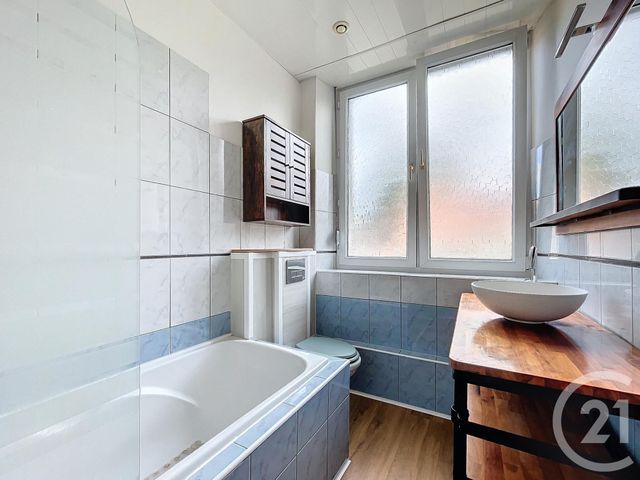 Appartement F3 &agrave; louer - 3 pi&egrave;ces - 69 m2 - Herimoncourt - 25 - FRANCHE-COMTE