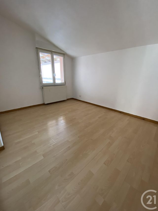 Appartement F3 &agrave; louer - 3 pi&egrave;ces - 55 m2 - Voujeaucourt - 25 - FRANCHE-COMTE