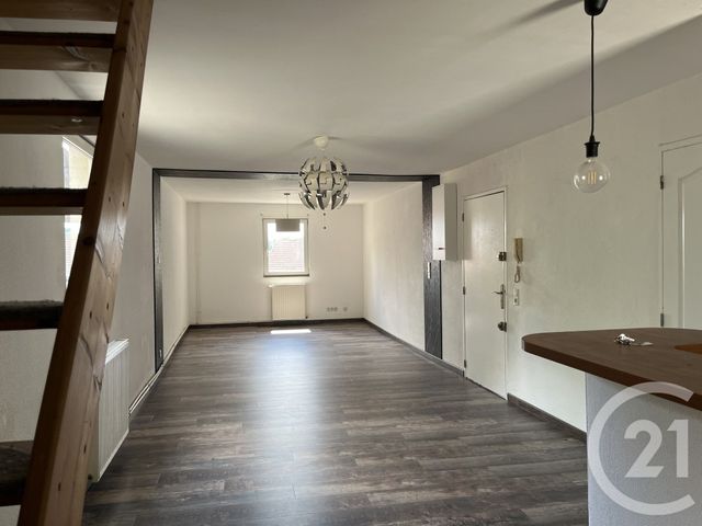 Appartement F3 &agrave; louer - 3 pi&egrave;ces - 80 m2 - Bethoncourt - 25 - FRANCHE-COMTE