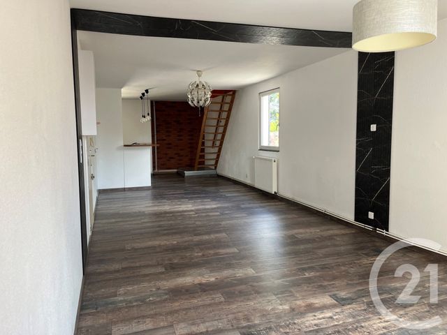 Appartement F3 &agrave; louer - 3 pi&egrave;ces - 80 m2 - Bethoncourt - 25 - FRANCHE-COMTE