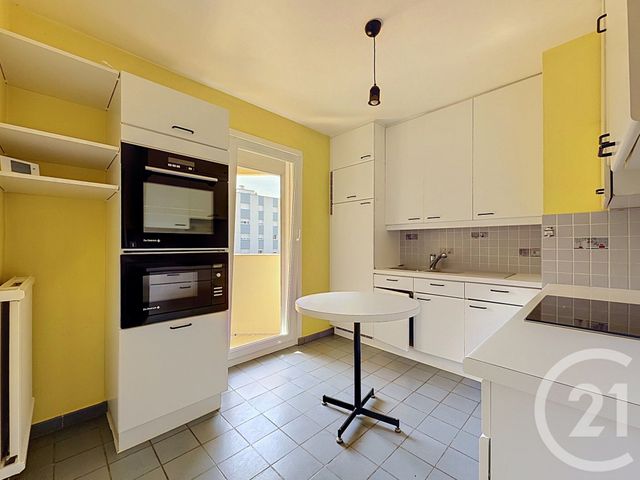 Appartement F4 &agrave; vendre - 4 pi&egrave;ces - 82,23 m2 - Montbeliard - 25 - FRANCHE-COMTE
