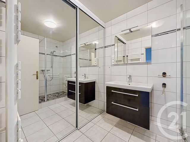 Appartement F4 &agrave; vendre - 4 pi&egrave;ces - 82,23 m2 - Montbeliard - 25 - FRANCHE-COMTE