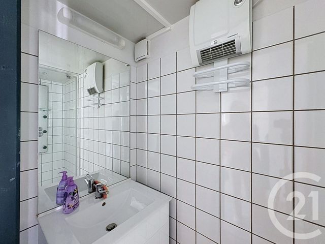 Appartement Studio &agrave; louer - 1 pi&egrave;ce - 18 m2 - Montbeliard - 25 - FRANCHE-COMTE