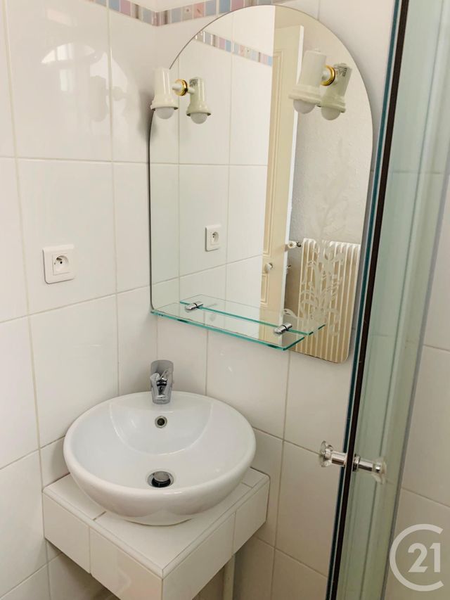 Appartement F2 &agrave; louer - 2 pi&egrave;ces - 63,50 m2 - Belfort - 90 - FRANCHE-COMTE