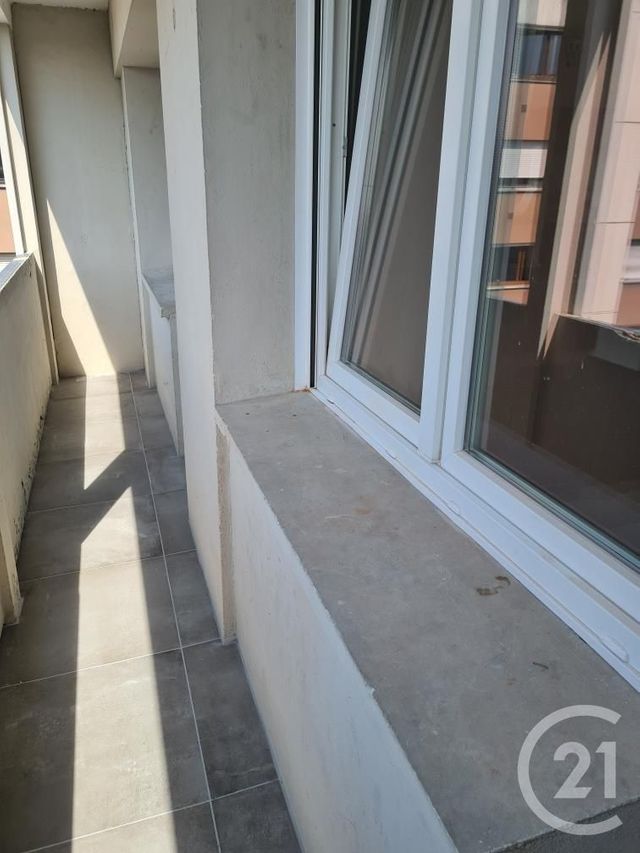 Appartement F3 &agrave; louer - 3 pi&egrave;ces - 67,61 m2 - Montbeliard - 25 - FRANCHE-COMTE