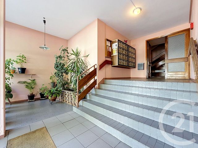 Appartement F4 &agrave; vendre - 4 pi&egrave;ces - 71,79 m2 - Montbeliard - 25 - FRANCHE-COMTE