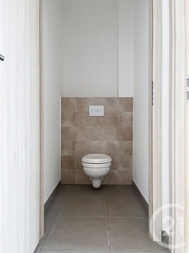 Appartement F2 &agrave; louer - 2 pi&egrave;ces - 46 m2 - Montbeliard - 25 - FRANCHE-COMTE