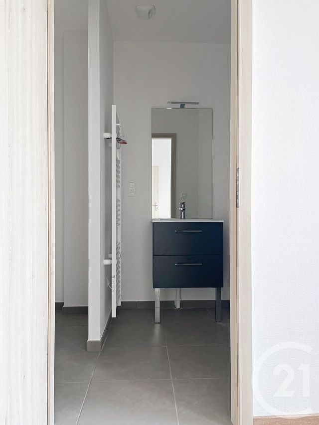 Appartement F2 &agrave; louer - 2 pi&egrave;ces - 46 m2 - Montbeliard - 25 - FRANCHE-COMTE