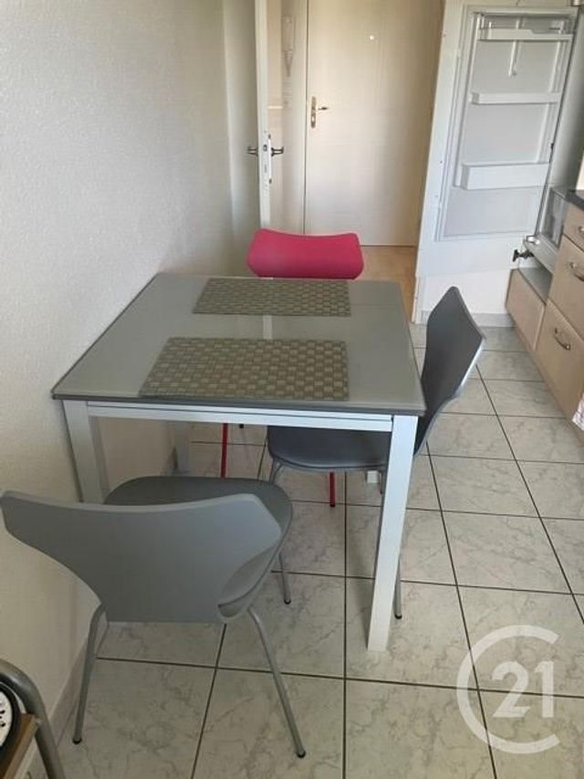 Appartement F3 &agrave; louer - 3 pi&egrave;ces - 63,37 m2 - Montbeliard - 25 - FRANCHE-COMTE