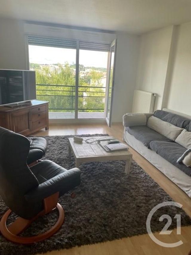 Appartement F3 &agrave; louer - 3 pi&egrave;ces - 63,37 m2 - Montbeliard - 25 - FRANCHE-COMTE