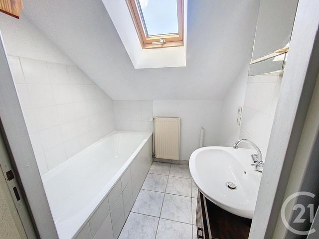 Appartement F3 &agrave; louer - 3 pi&egrave;ces - 55 m2 - Montbeliard - 25 - FRANCHE-COMTE