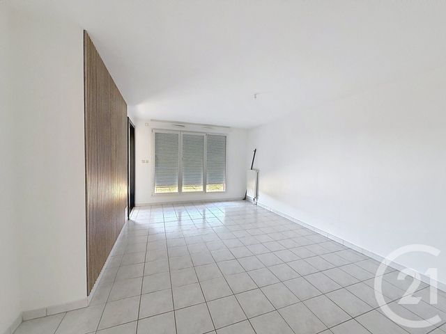 Appartement F3 &agrave; louer - 3 pi&egrave;ces - 72,55 m2 - Montbeliard - 25 - FRANCHE-COMTE