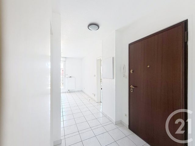Appartement F3 &agrave; louer - 3 pi&egrave;ces - 72,55 m2 - Montbeliard - 25 - FRANCHE-COMTE