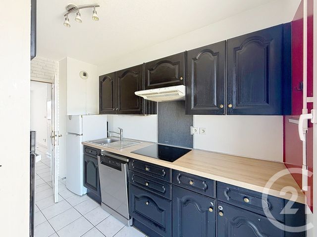 Appartement F3 &agrave; louer - 3 pi&egrave;ces - 72,55 m2 - Montbeliard - 25 - FRANCHE-COMTE