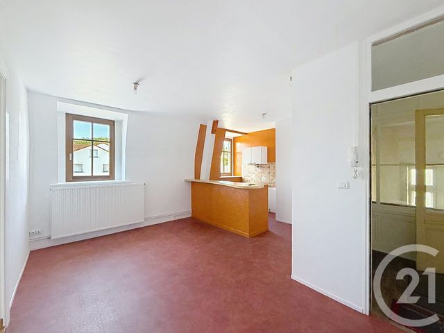 Appartement F3 &agrave; louer - 4 pi&egrave;ces - 60,20 m2 - Sochaux - 25 - FRANCHE-COMTE