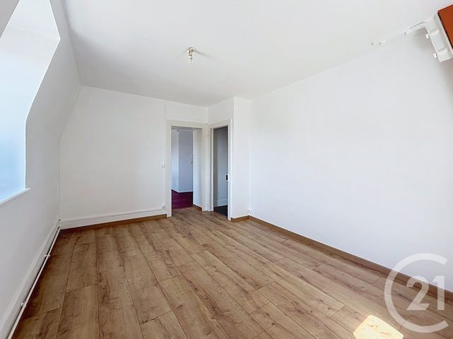 Appartement F3 &agrave; louer - 4 pi&egrave;ces - 60,20 m2 - Sochaux - 25 - FRANCHE-COMTE