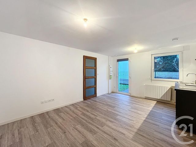 Appartement F1 &agrave; louer - 1 pi&egrave;ce - 22,76 m2 - Valentigney - 25 - FRANCHE-COMTE