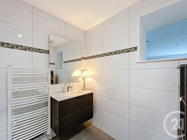 Appartement F3 &agrave; louer - 3 pi&egrave;ces - 76,27 m2 - Valentigney - 25 - FRANCHE-COMTE