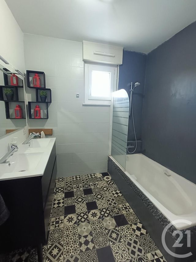 Maison &agrave; louer - 7 pi&egrave;ces - 138,50 m2 - Abbevillers - 25 - FRANCHE-COMTE