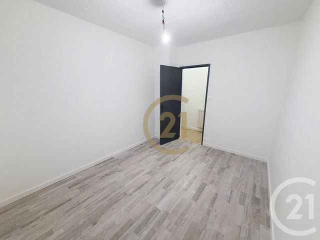Maison &agrave; louer - 5 pi&egrave;ces - 79,50 m2 - Rang - 25 - FRANCHE-COMTE