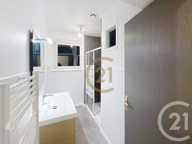 Maison &agrave; louer - 5 pi&egrave;ces - 79,50 m2 - Rang - 25 - FRANCHE-COMTE
