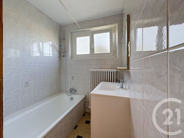 Appartement F3 &agrave; louer - 3 pi&egrave;ces - 72,29 m2 - Exincourt - 25 - FRANCHE-COMTE